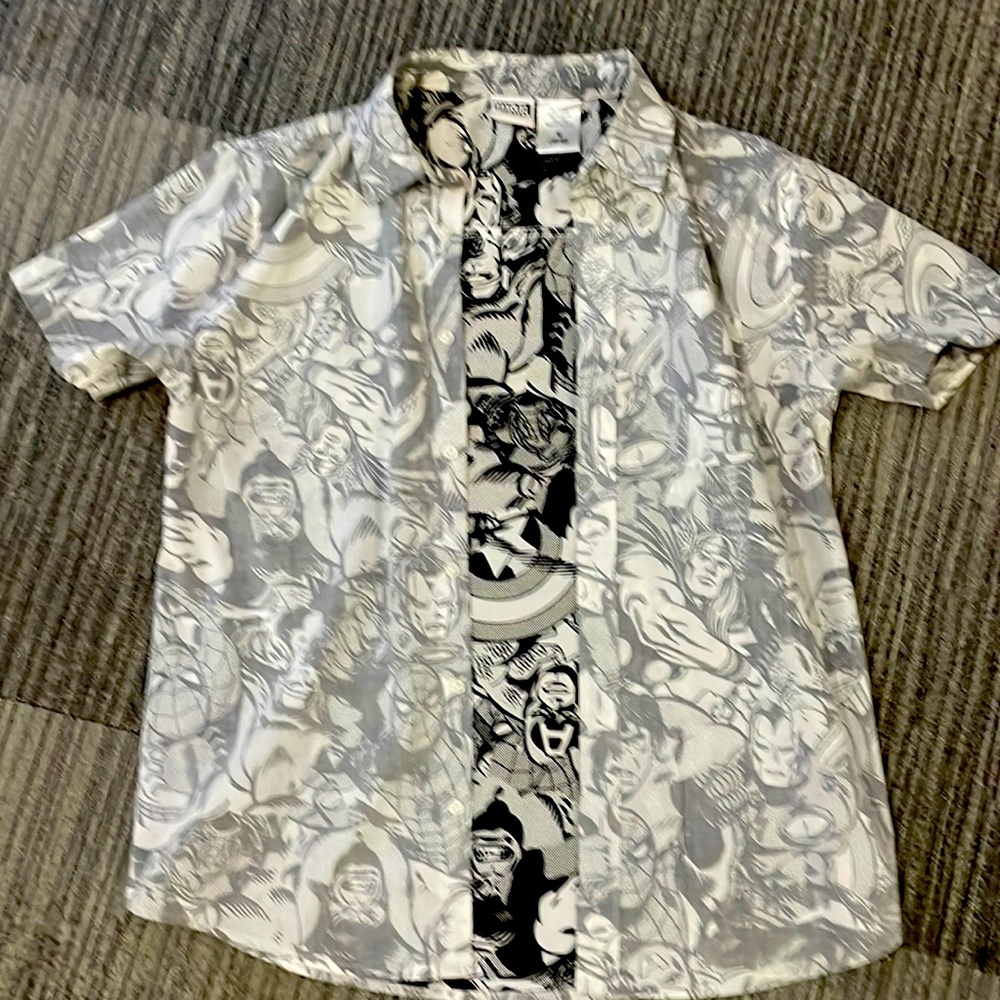 Marvel, grayscale button up T-shirt with print inside and out size medium